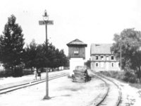 Stacja kolejki w Leśnej Podlaskiej, rok 1946 zdjęcie ze zbiorów Fotograficznego Archiwum Regionalnego Miejskiej Biblioteki Publicznej w Białej Podlaskiej