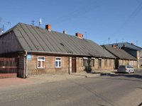 2011 rok. Stary drewniany budynek przy ul. Janowskiej 23 - obecnie już nie istniejący.